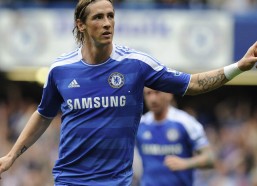 爱游戏APP：邵佳一，FIFA排名是风向标，但热身赛对决强队才是试金石