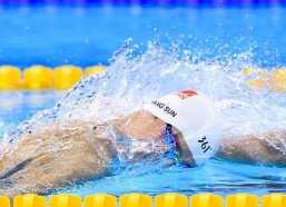 爱游戏下载爱游戏-克林斯曼畅谈足坛未来，凯恩必破联赛进球纪录，卡尔世界杯梦可期