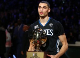 ayx：杜兰特无解表现再掀波澜，反击后仰跳投关键2+1锁定胜局