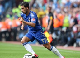 ayx-足坛一夜剧变，皇马四日失双冠，阿森纳力克蓝军，拜仁领跑德甲