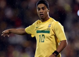 爱游戏官方网站-逆袭之星，塞梅约从青训落选到切尔西青睐的传奇旅程